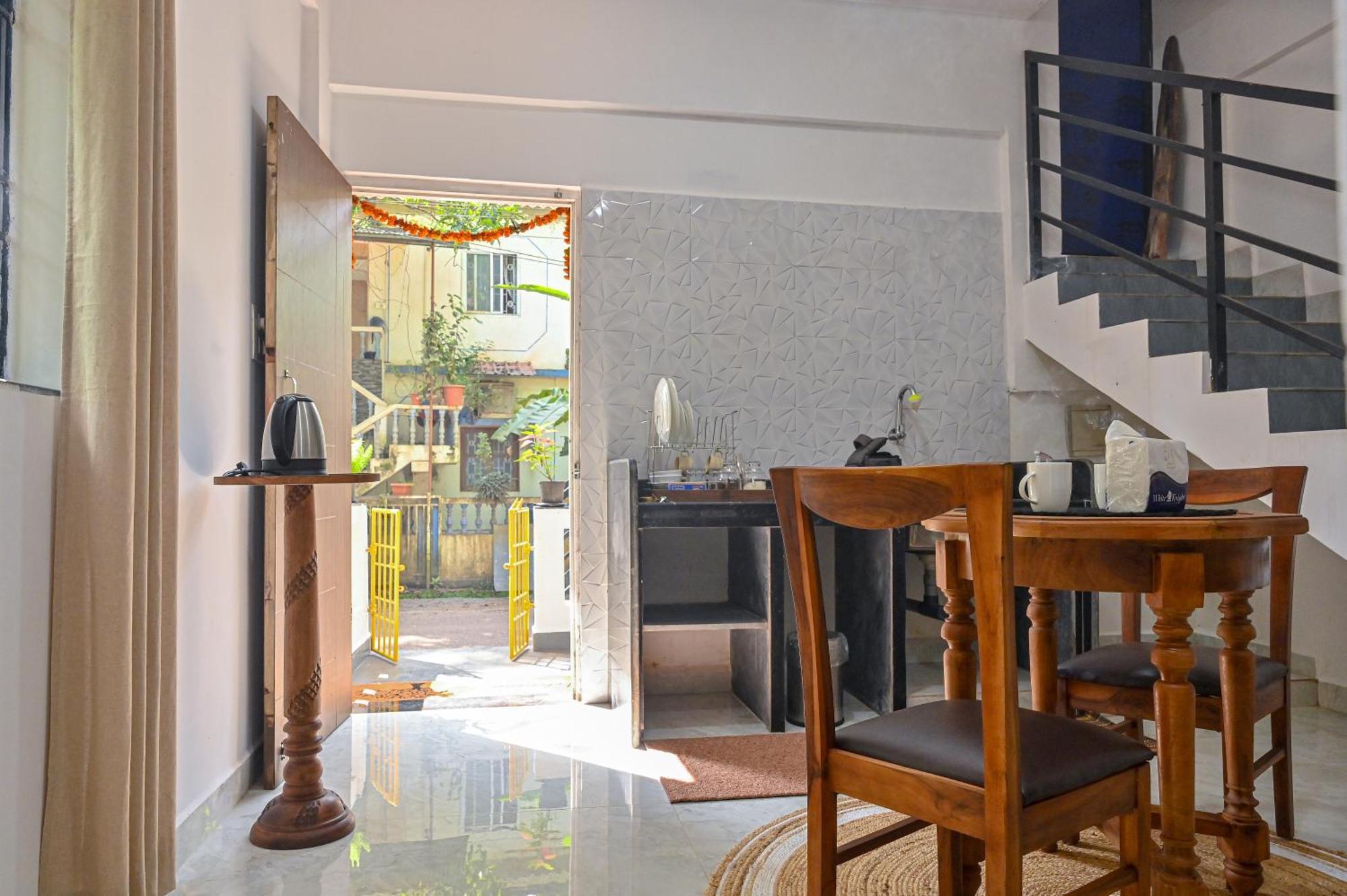 Shell House - Private Stay With Garden View In Arambol マンドレム エクステリア 写真